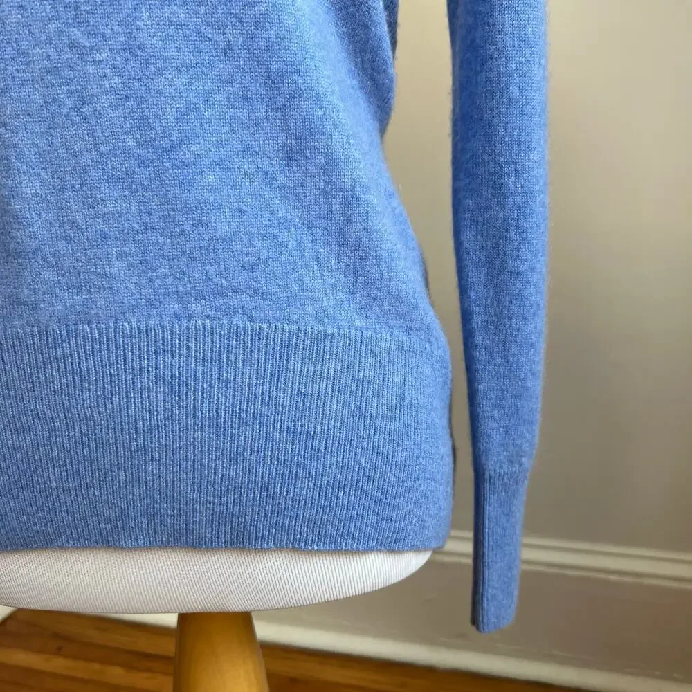 Tahari Women's Pure Luxe 100% Cashmere Sky Blue Relaxed Fit Cozy Sweater Small